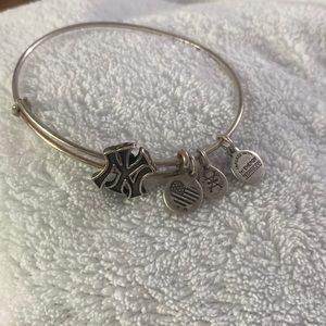 Alex and Ani Women's MLB New York Yankees Slider Charm Bangle Bracelet